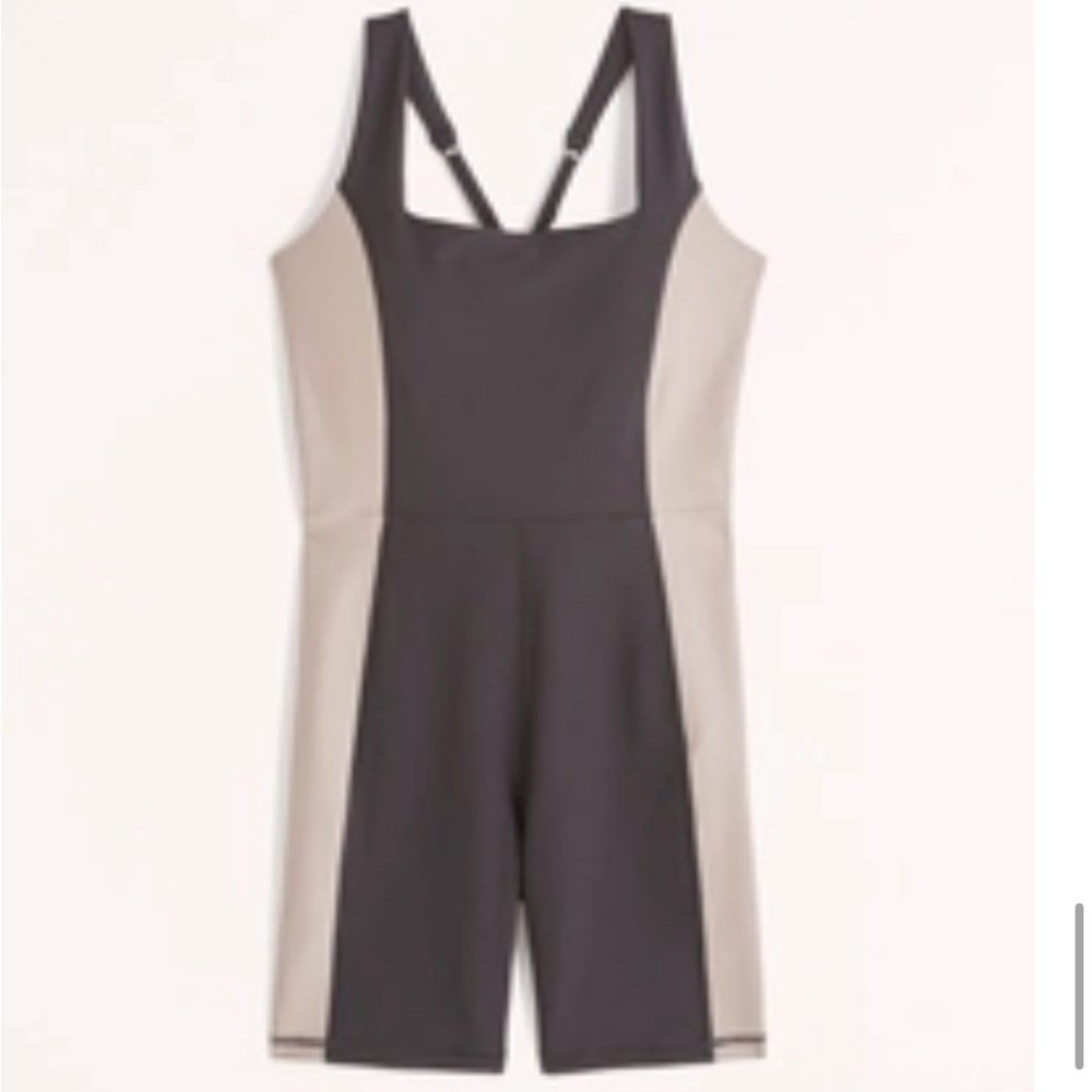 YPB by Abercrombie athletic jumper